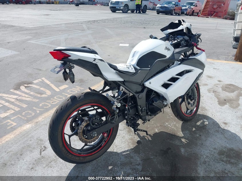 VIN JKAEX8B12HDA39485 2017 KAWASAKI EX300 B