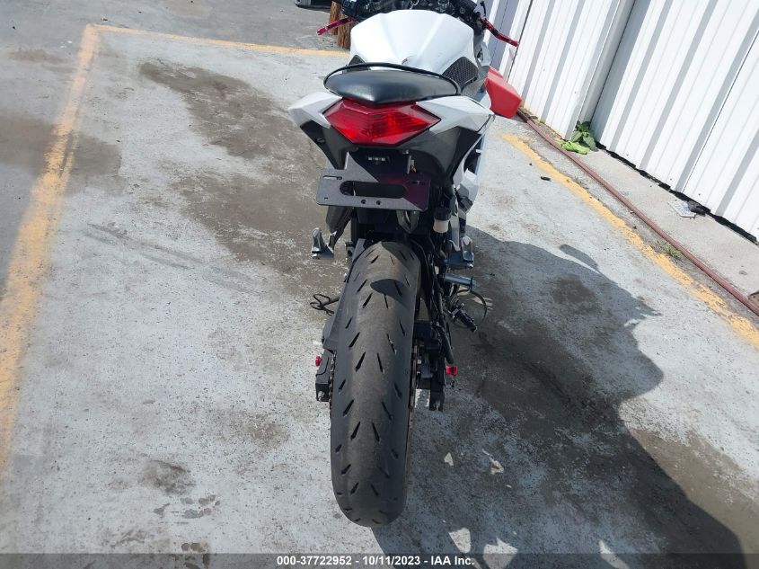 VIN JKAEX8B12HDA39485 2017 KAWASAKI EX300 B