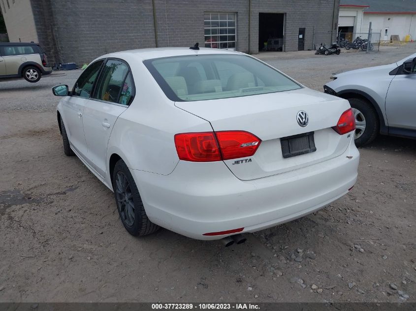 2014 VOLKSWAGEN JETTA SEDAN SE W/CONNECTIVITY - 3VWB17AJ1EM385298