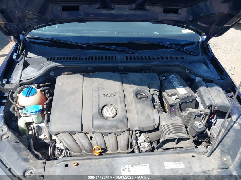 2013 VOLKSWAGEN JETTA SEDAN SE W/CONVENIENCE - 3VWDP7AJXDM405425