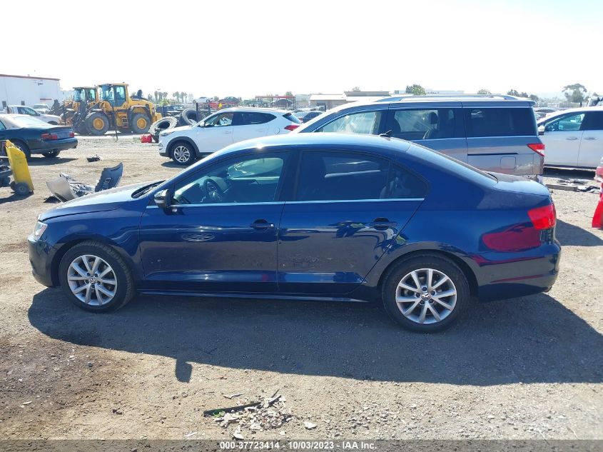2013 VOLKSWAGEN JETTA SEDAN SE W/CONVENIENCE - 3VWDP7AJXDM405425