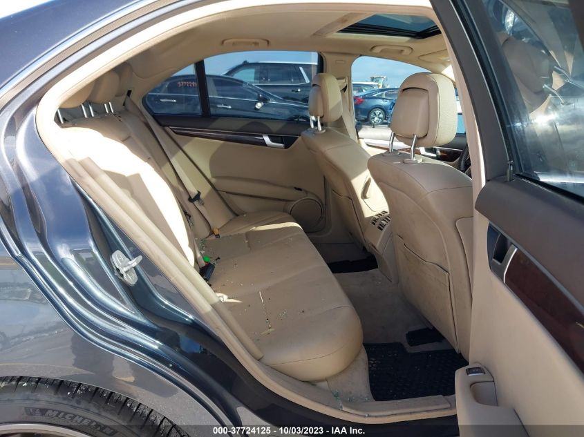 2014 MERCEDES-BENZ C 250 SPORT/LUXURY WDDGF4HB3EA952346