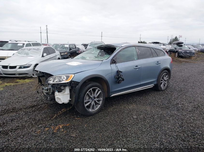 2018 VOLVO V60 CROSS COUNTRY T5 YV440MWK1J2046070