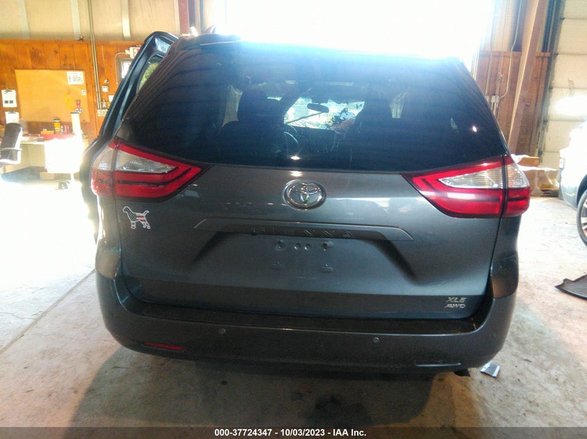 VIN 5TDDZ3DC3HS147449 2017 TOYOTA SIENNA XLE