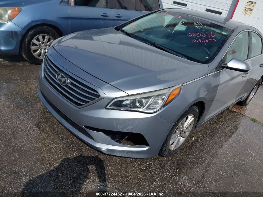 2015 HYUNDAI SONATA 2.4L SE - 5NPE24AF0FH003096