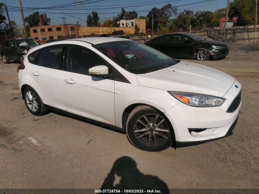 2015 FORD FOCUS SE - 1FADP3K23FL282869