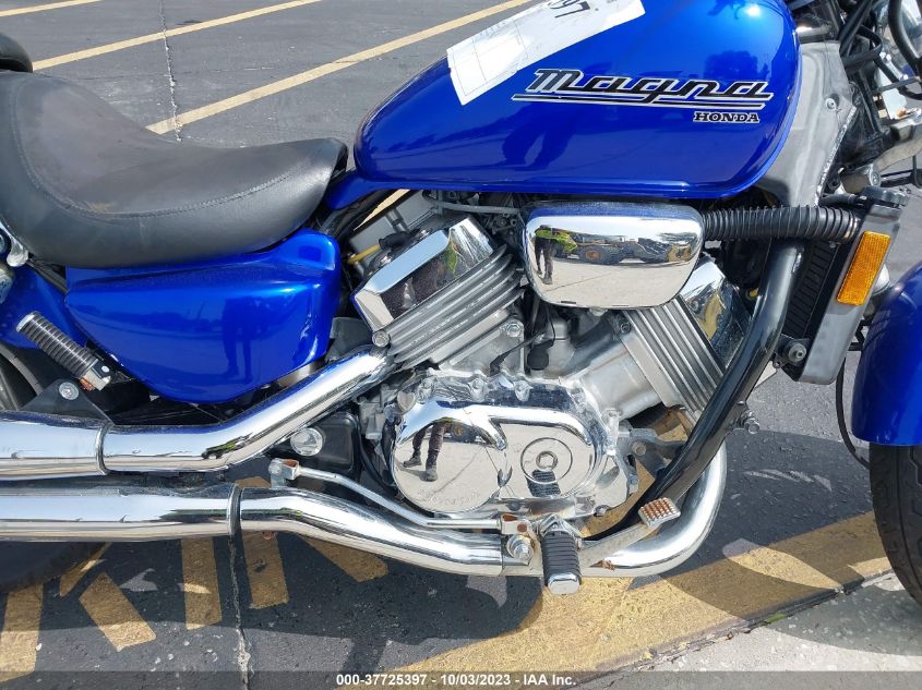 2003 HONDA VF750 C - JH2RC430X3M901057