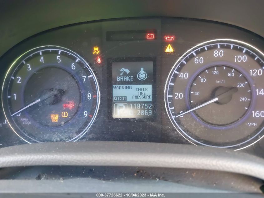 2015 INFINITI Q40 JN1CV6AP2FM580613