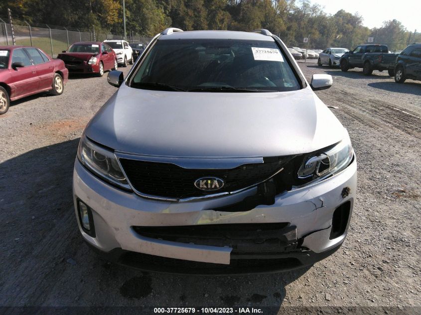 2014 KIA SORENTO LX - 5XYKTCA65EG531166