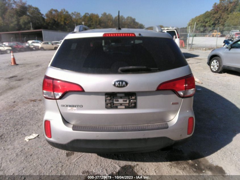 2014 KIA SORENTO LX - 5XYKTCA65EG531166