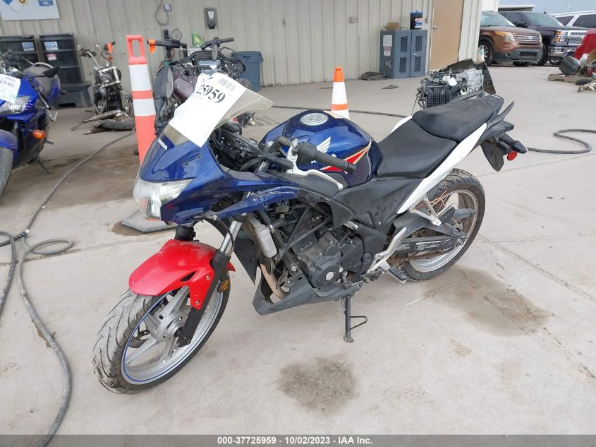 2012 HONDA CBR250 R MLHMC4107C5201851