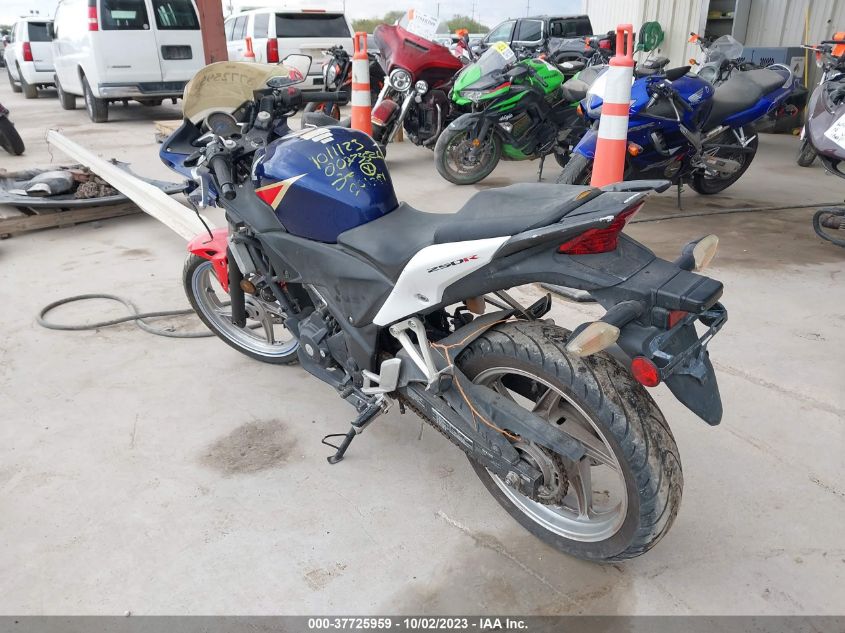 2012 HONDA CBR250 R MLHMC4107C5201851