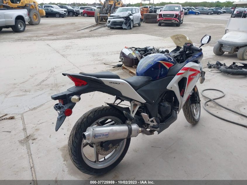 2012 HONDA CBR250 R MLHMC4107C5201851
