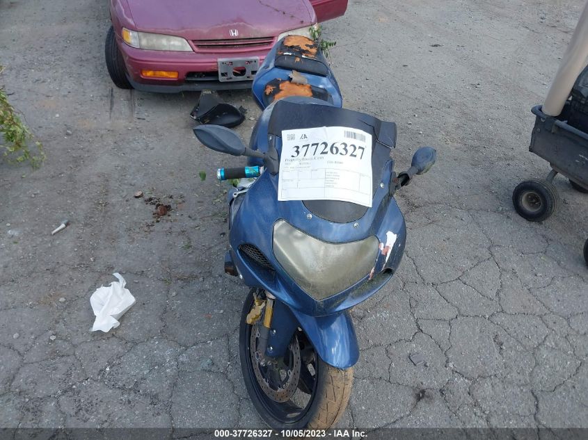 2001 SUZUKI GSX-R1000 - JS1GT74A612104302