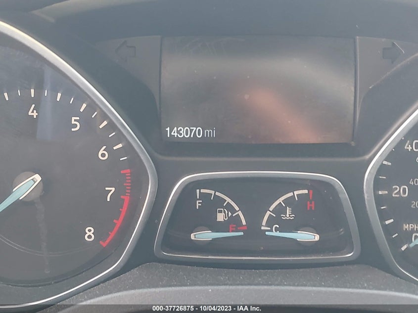VIN 1FMCU0GD2JUA71510 2018 FORD ESCAPE SE
