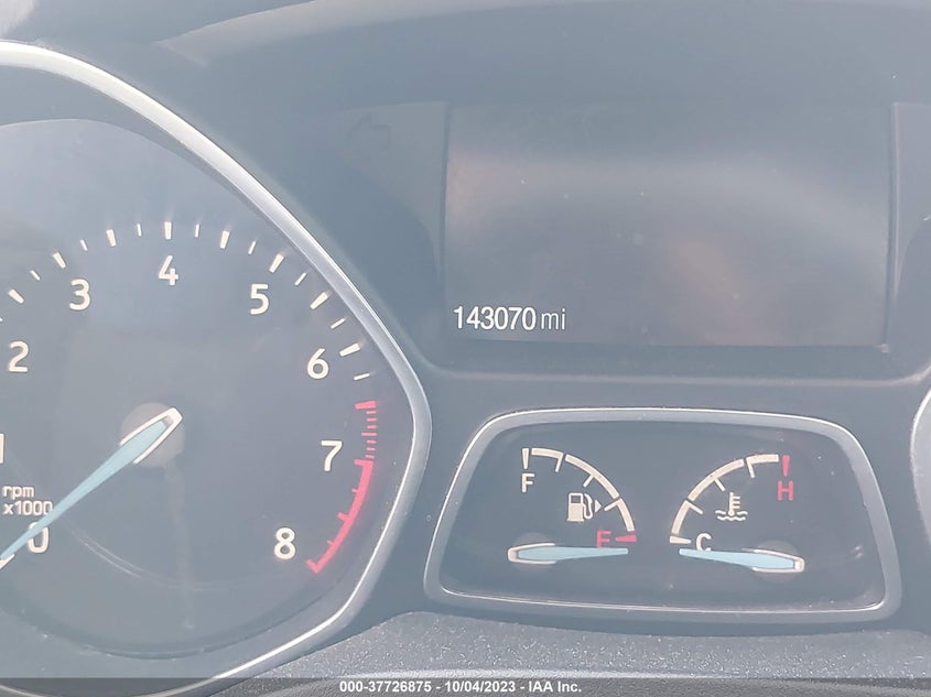 VIN 1FMCU0GD2JUA71510 2018 FORD ESCAPE SE