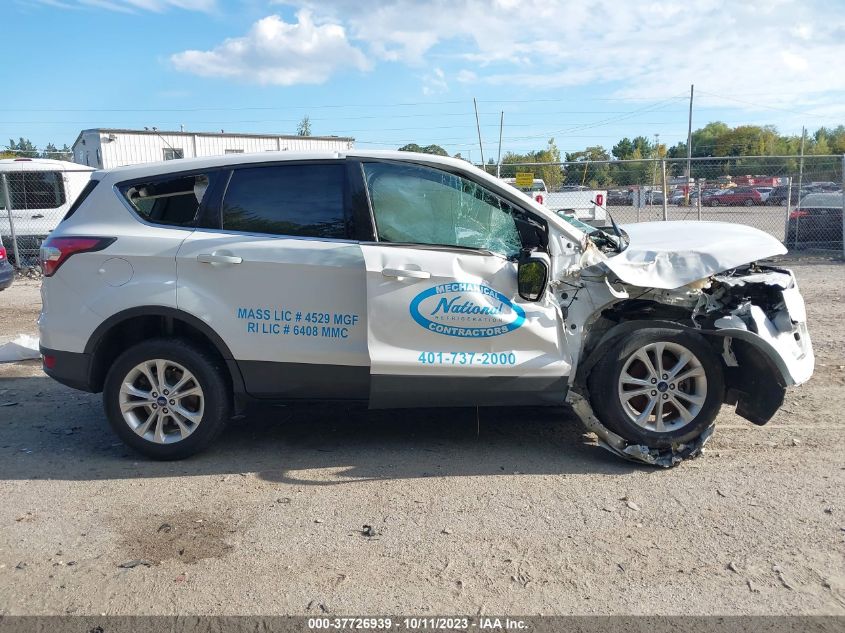 2017 FORD ESCAPE SE - 1FMCU9GD2HUA73269