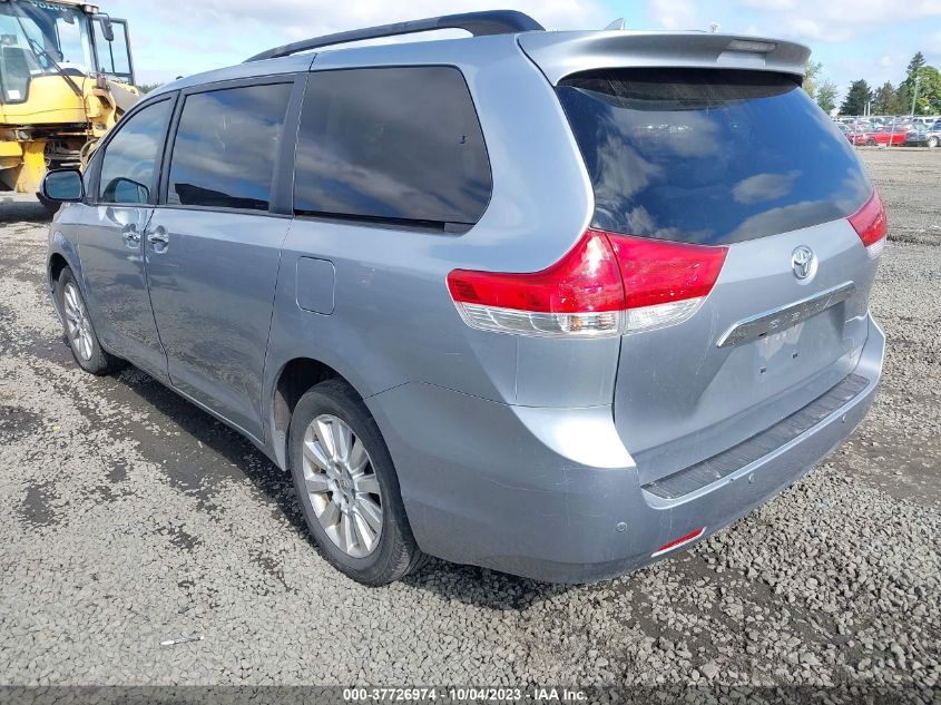 5TDDK3DC7BS023390 2011 TOYOTA SIENNA, photo no. 3