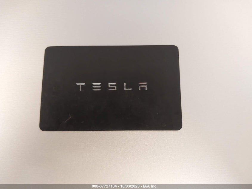 VIN 7SAYGDEE3PF610435 2023 TESLA MODEL Y