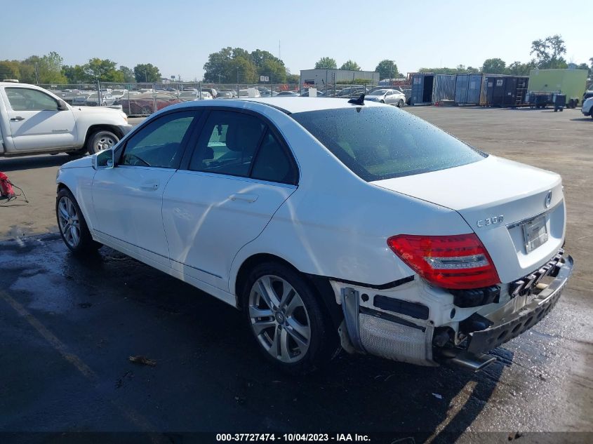 2013 MERCEDES-BENZ C 300 SPORT 4MATIC/LUXURY 4MATIC - WDDGF8AB7DA801896