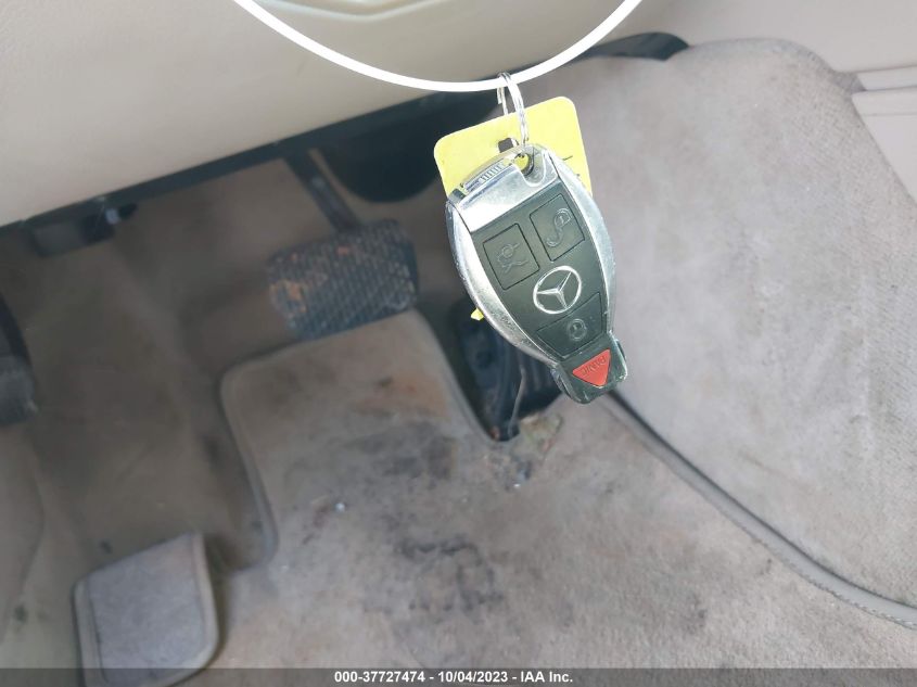 2013 MERCEDES-BENZ C 300 SPORT 4MATIC/LUXURY 4MATIC - WDDGF8AB7DA801896