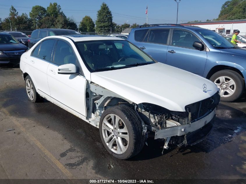 2013 MERCEDES-BENZ C 300 SPORT 4MATIC/LUXURY 4MATIC - WDDGF8AB7DA801896