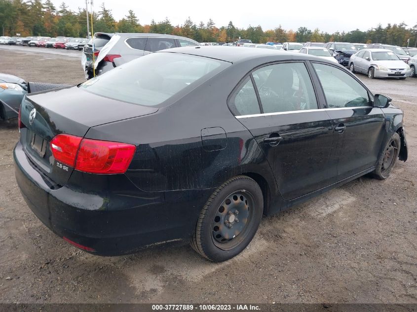 2013 VOLKSWAGEN JETTA SEDAN SE - 3VWDP7AJ6DM297577