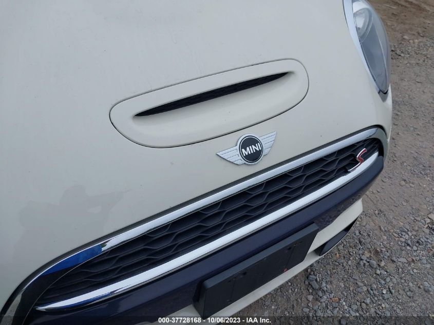 2016 MINI COOPER CONVERTIBLE S - WMWWG9C52G3A91380