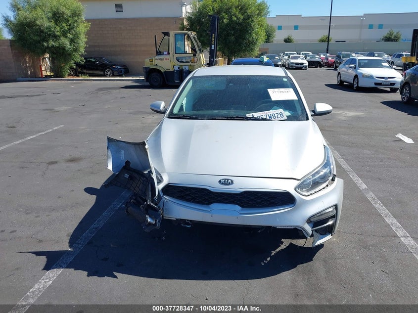 VIN 3KPF24AD6ME350906 2021 KIA FORTE LXS
