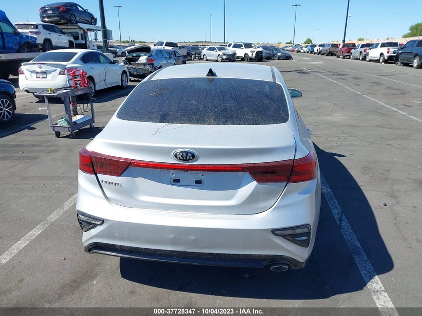 VIN 3KPF24AD6ME350906 2021 KIA FORTE LXS