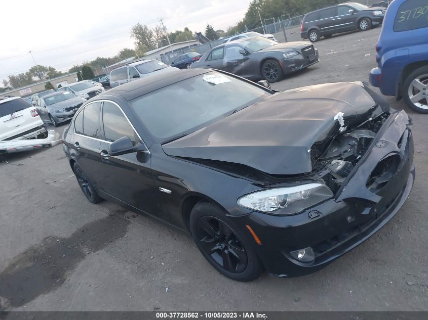 2013 BMW 5 SERIES 528I XDRIVE - WBAXH5C53DD112914