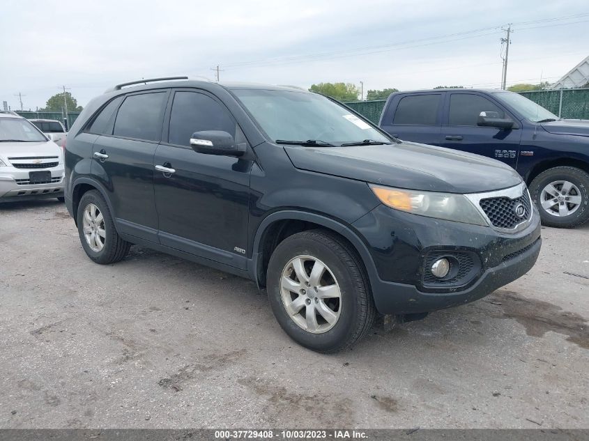 2013 KIA SORENTO LX - 5XYKTDA62DG313478