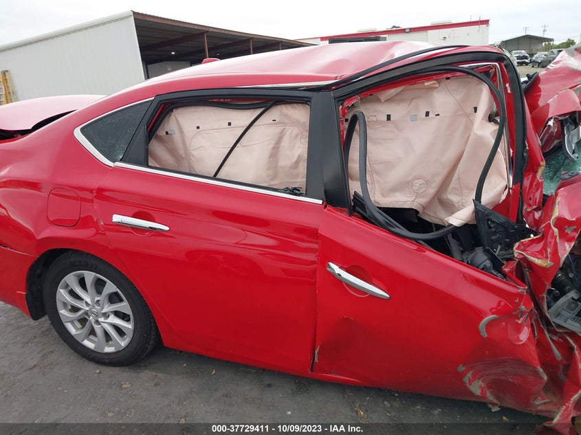VIN 3N1AB7AP4JL617766 2018 NISSAN SENTRA SV