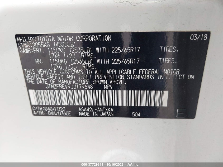 VIN JTMZFREV9JJ179648 2018 TOYOTA RAV4 LE