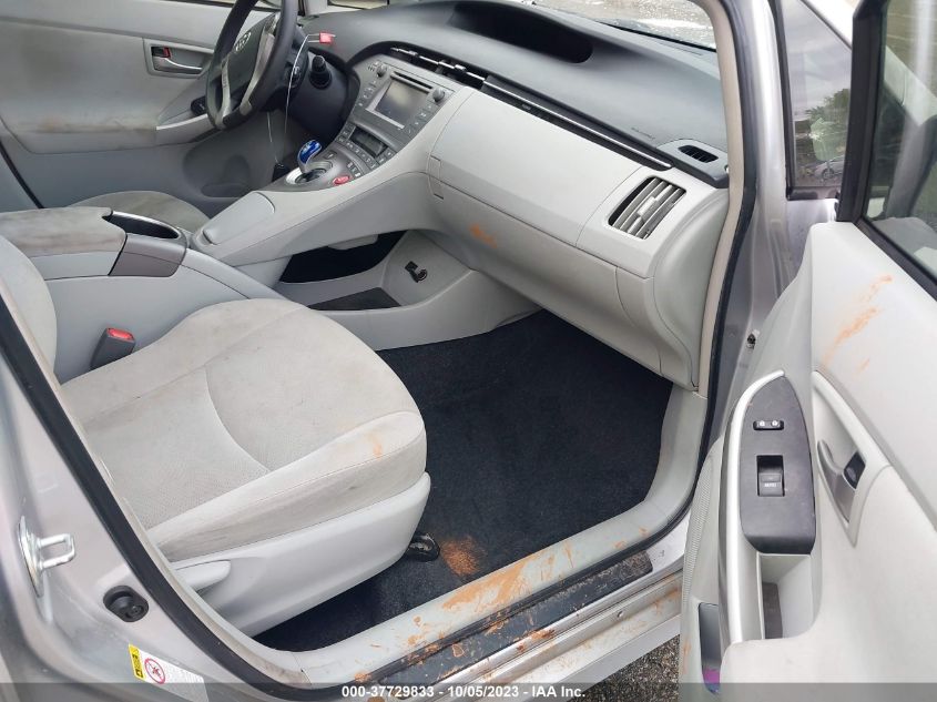 2015 TOYOTA PRIUS FOUR - JTDKN3DU5F0438546