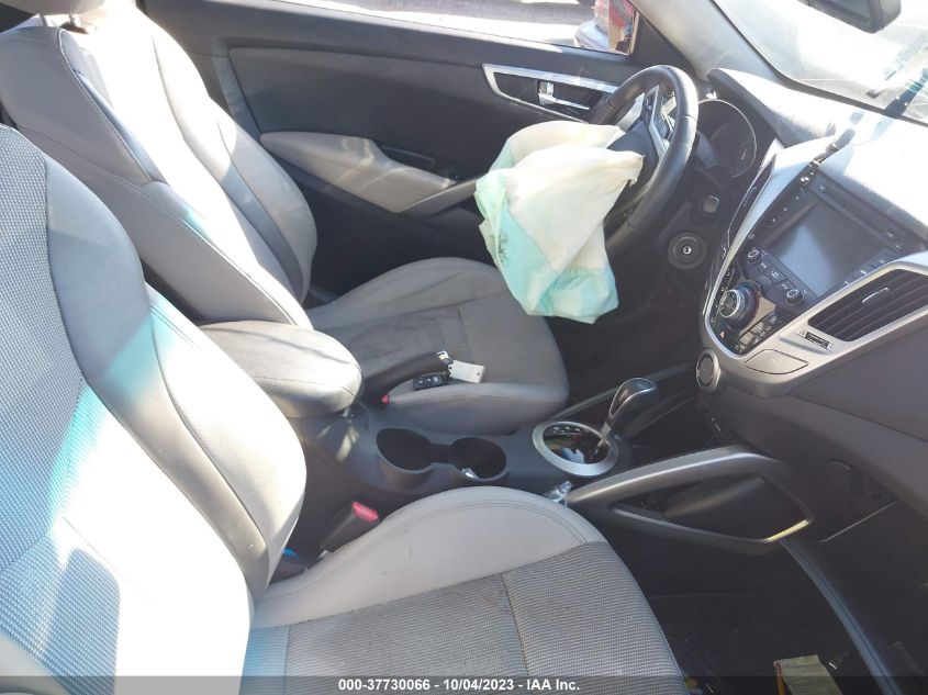 2013 HYUNDAI VELOSTER W/GRAY INT - KMHTC6AD7DU140663