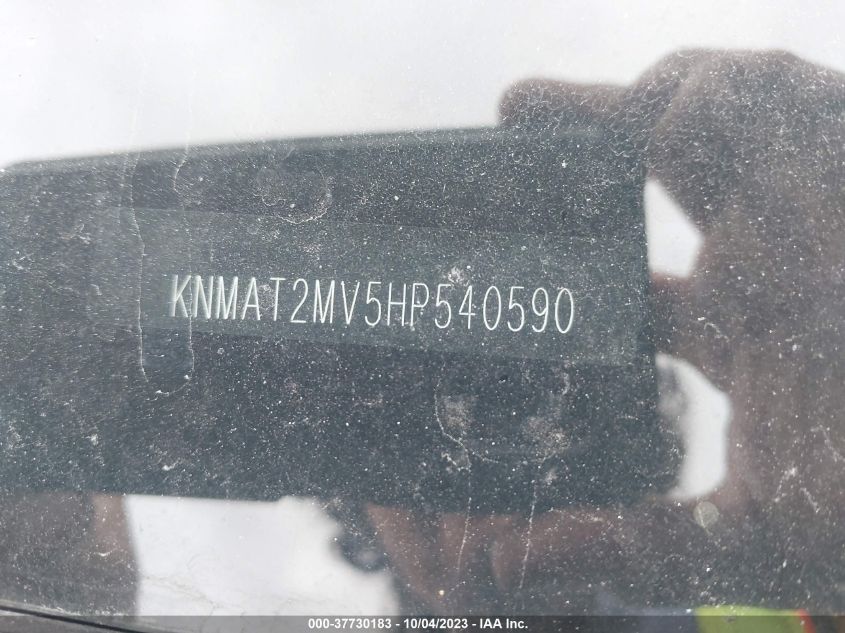 VIN KNMAT2MV5HP540590 2017 NISSAN ROGUE S/SV