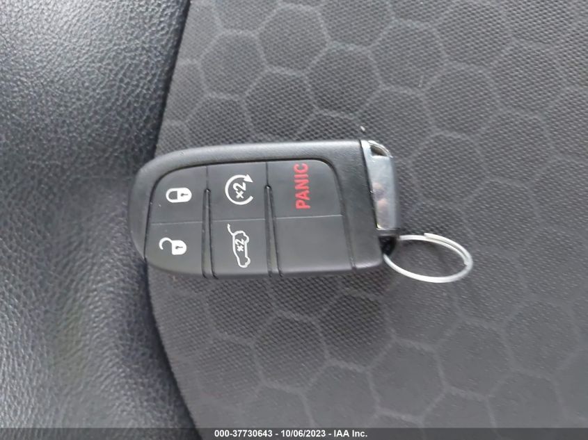 2018 JEEP COMPASS LATITUDE - 3C4NJDBB5JT150358