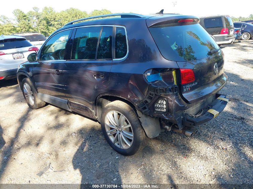 2016 VOLKSWAGEN TIGUAN S/SE/SEL/R-LINE - WVGAV7AX3GW512557