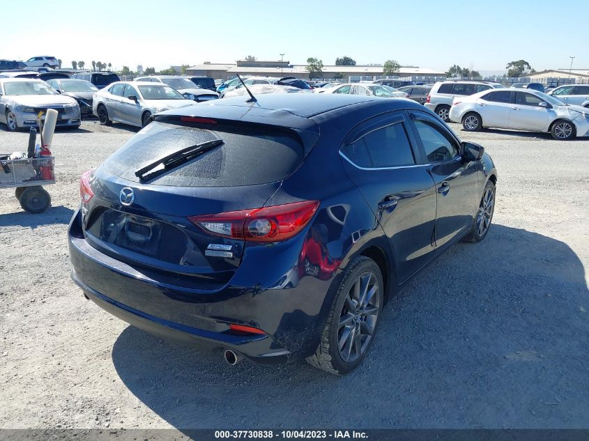 2018 MAZDA MAZDA3 TOURING - 3MZBN1L33JM198848