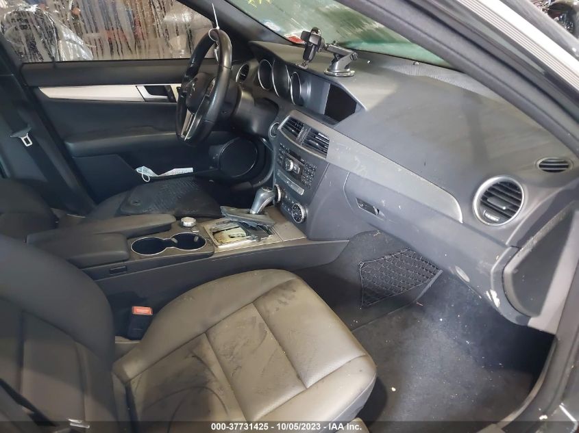 2014 MERCEDES-BENZ C-CLASS C 300 - WDDGF8AB0ER314252