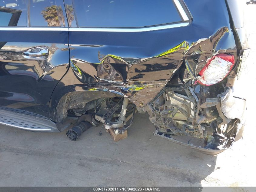 2014 MERCEDES-BENZ GL 450 4JGDF7CEXEA328507