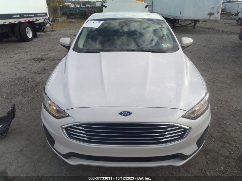 3FA6P0LU8KR126278 Ford Fusion SE 13