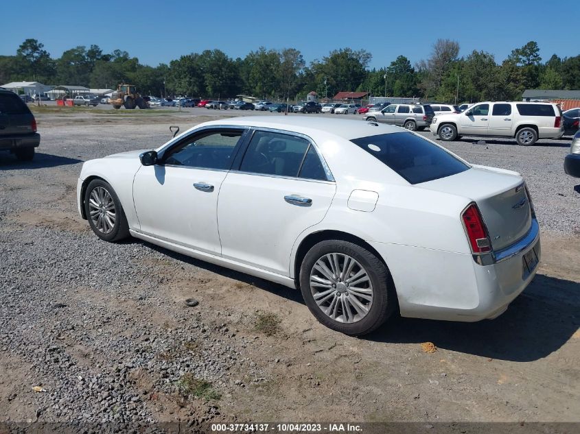 2013 CHRYSLER 300 - 2C3CCARG8DH581070