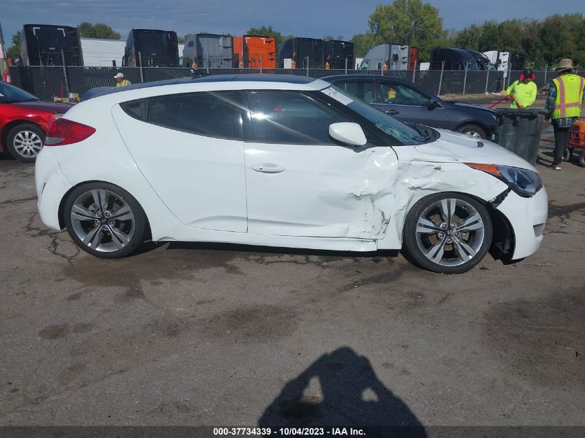 2013 HYUNDAI VELOSTER W/GRAY INT - KMHTC6AD7DU087575