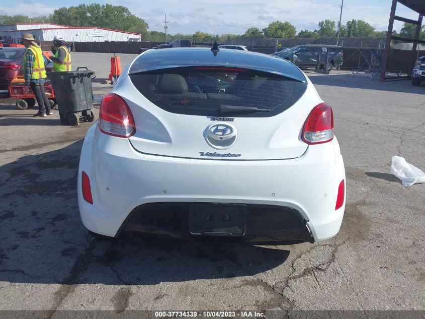 2013 HYUNDAI VELOSTER W/GRAY INT - KMHTC6AD7DU087575