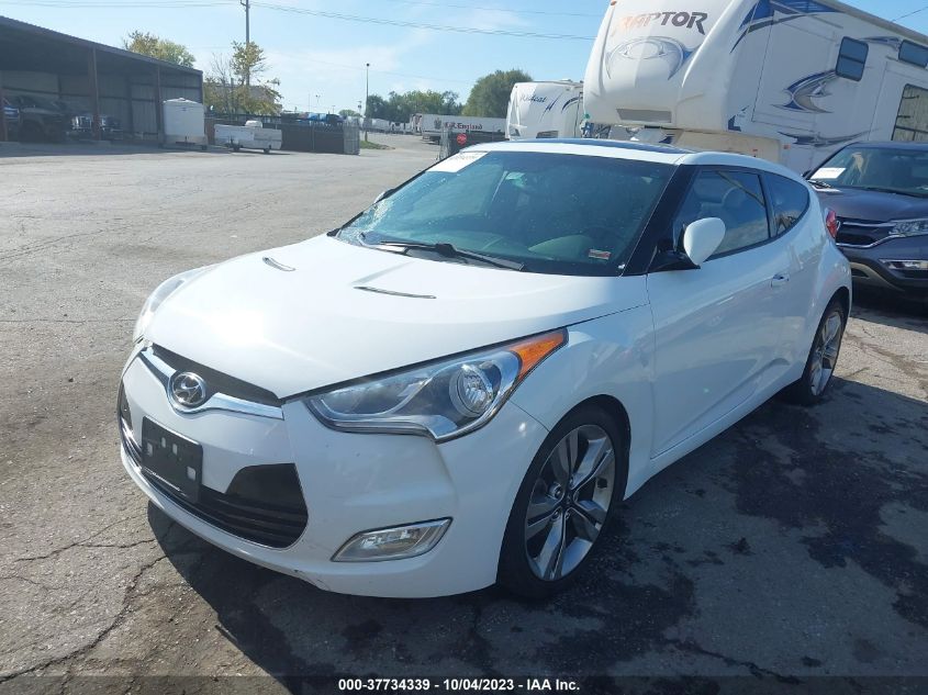 2013 HYUNDAI VELOSTER W/GRAY INT - KMHTC6AD7DU087575