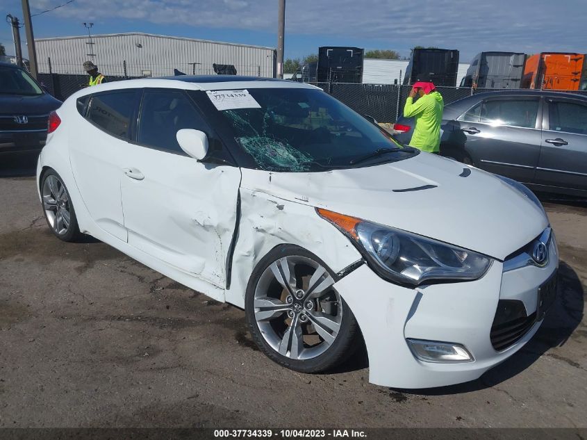 2013 HYUNDAI VELOSTER W/GRAY INT - KMHTC6AD7DU087575