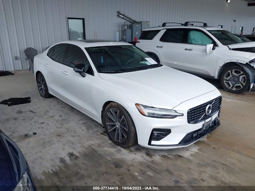 7JRL12FZ6NG192374 VOLVO S60 MOMENTUM/INSCRIPTION 2022