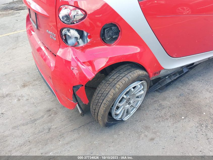 2013 SMART FORTWO ELECTRIC DRIVE - WMEEJ9AA6DK721062